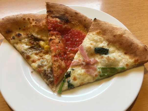 モダンパスタ-ピザ食べ放題ピザ２